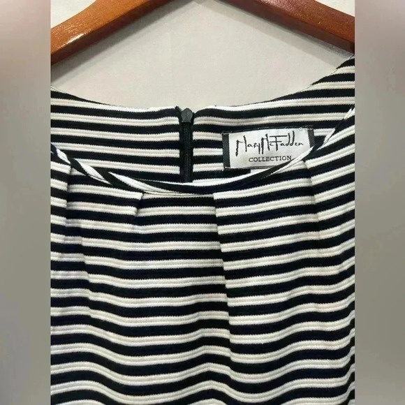 Mary McFadden Black and White Striped Dress - Size Small - Picture 6 of 12